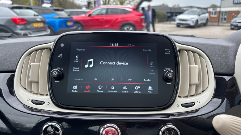 Fiat 500 1.0 Mild Hybrid Dolcevita [Part Leather] 3dr Petrol Hatchback